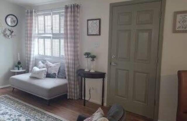 10362 W OAKMONT Drive