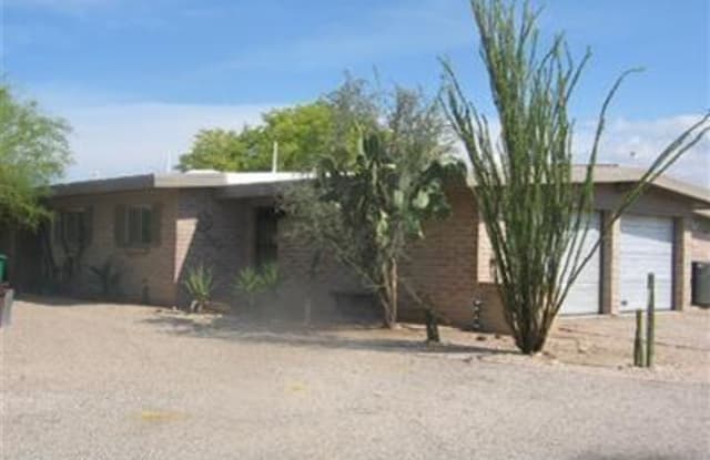 2710 E Camino La Zorrela - 2710 East Camino La Zorrela, Catalina Foothills, AZ 85718