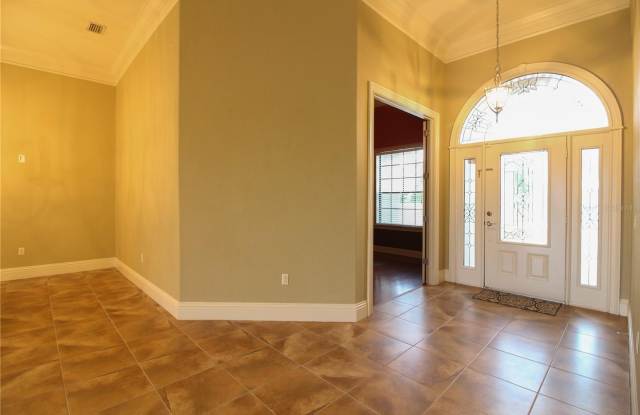 5628 VINTAGE VIEW BOULEVARD