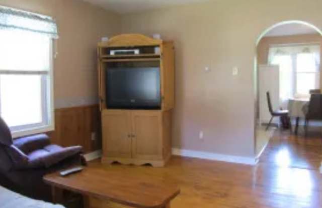 612 East Mount Faith Avenue