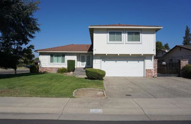 2535 Rosemarie Ln - 2535 Rose Marie Ln, Stockton, CA 95207