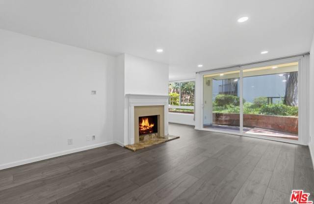 1340 S Beverly Glen Blvd