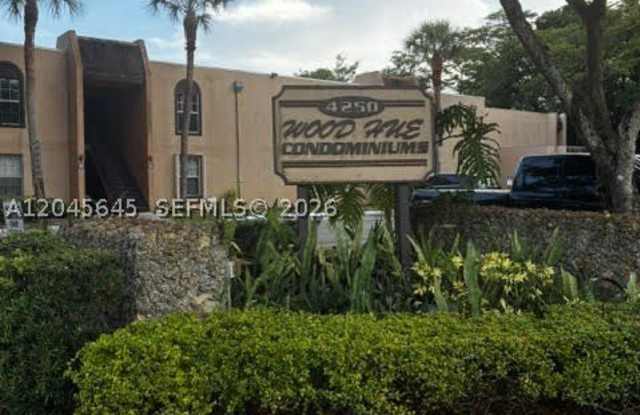 4220 NW 21st St