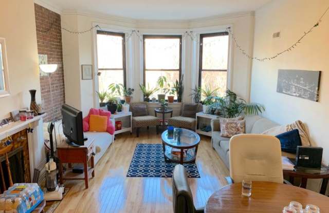 468 Commonwealth Ave.