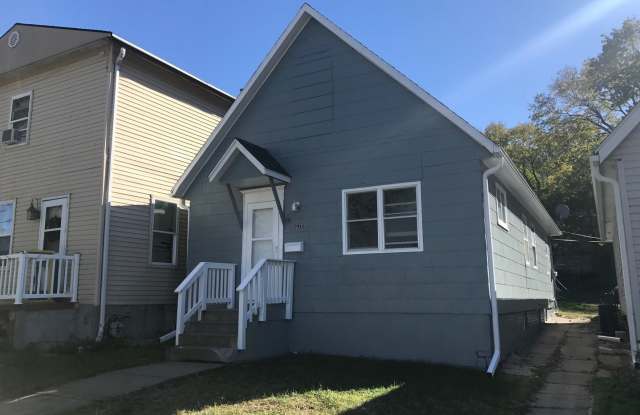 Photo of 2BR Updated Midtown Home - Available Now!