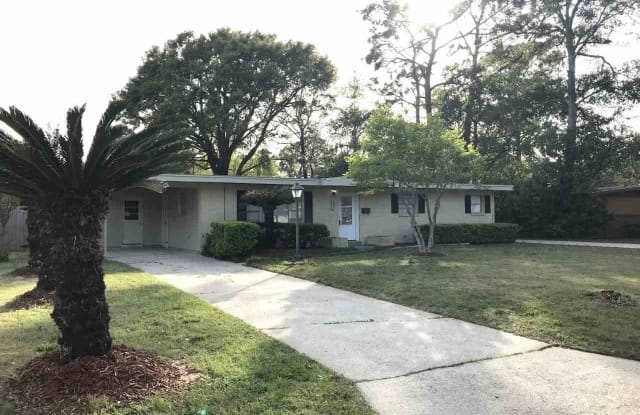 3875 WINONA DR - 3875 Winona Drive, Pensacola, FL 32504