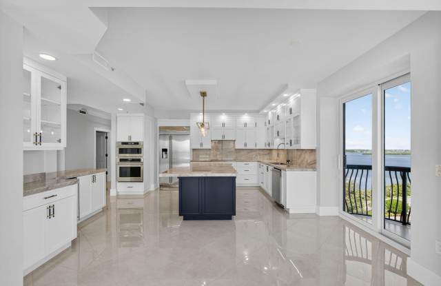5150 N Ocean Drive