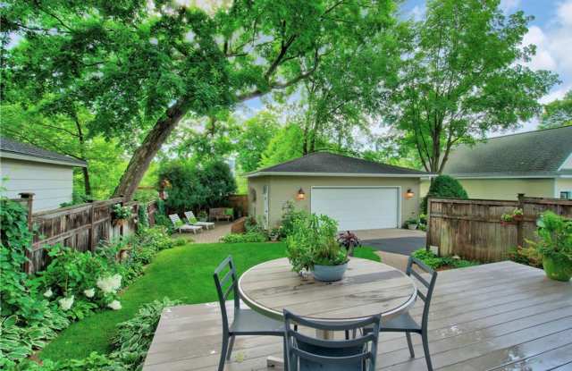 Wayzata 3 bedroom 3 bath Charmer- Available NOW -Reduced Winter Rent