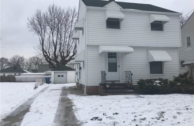 3106 Ingleside Dr - 3106 Ingleside Drive, Parma, OH 44134