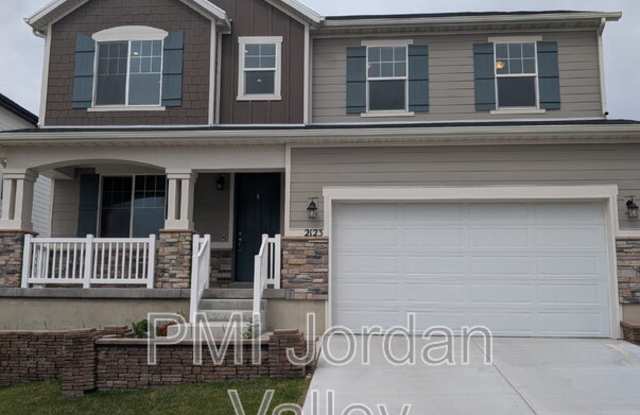 2123 N Wallflower Drive