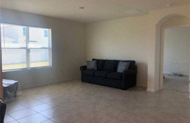 1807 BLUEPOINT STREET