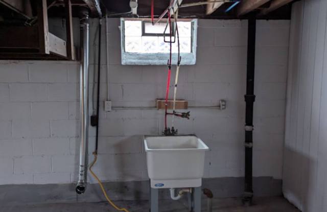 12648 Mettetal St- 3 BEDS  1.5 BATH FOR RENT!