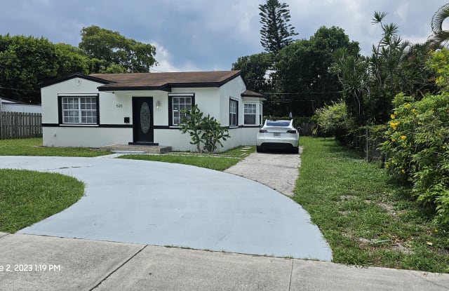 626 South 28th Avenue - 626 South 28th Avenue, Hollywood, FL 33020