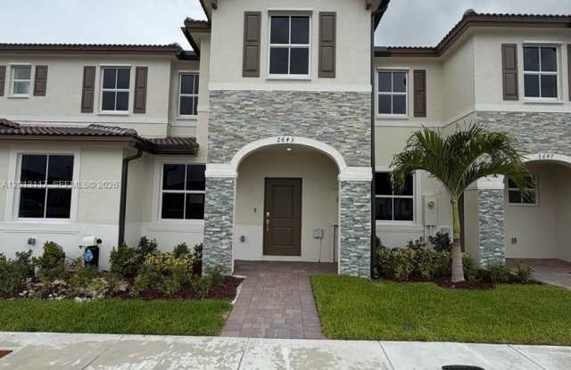 2643 SE 27 ST