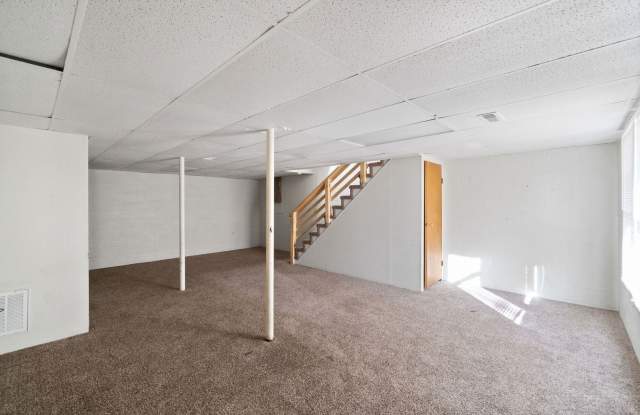 Quiet home near Fort Campbell- Waiting for you to call home