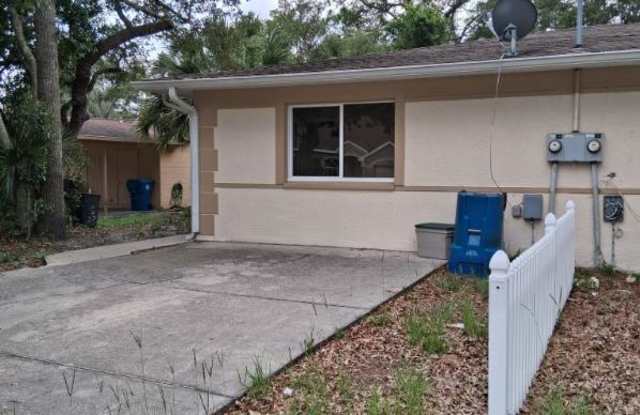 1275 London Ave