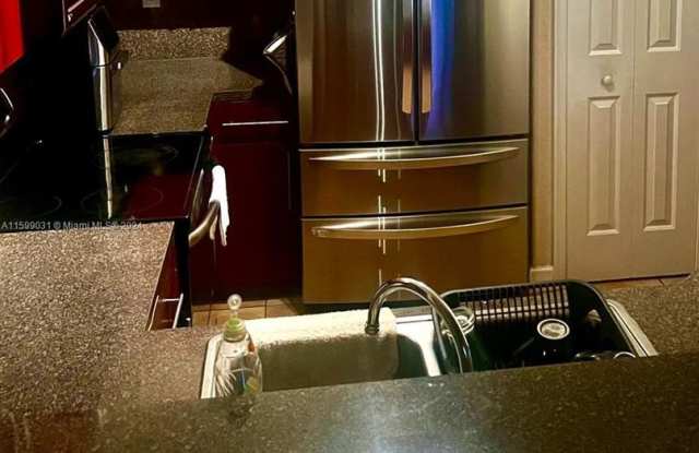 Photo of 2470 SE 15th Court 2470, Homestead, FL 33035