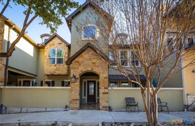 Photo of 961 N Academy Avenue