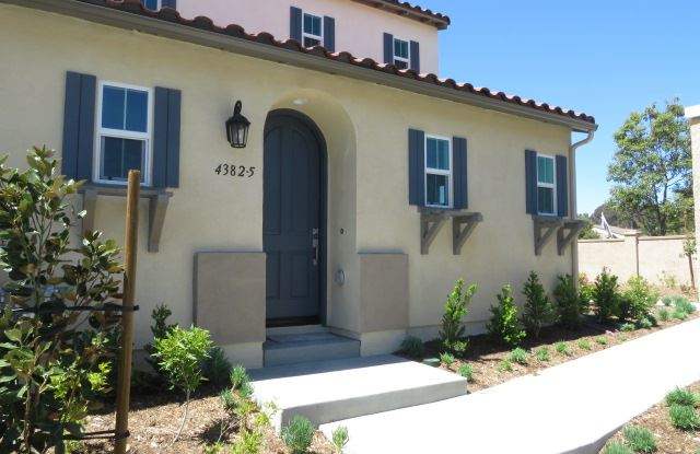 4382 Pacifica Way