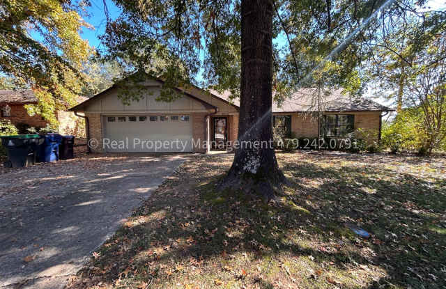 Photo of RENT READY! Charming 3 bed 2 bath home in the Eastside of Fort Smith!