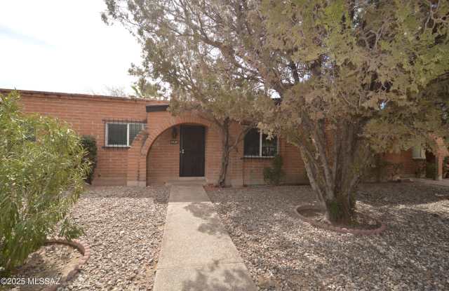 Photo of 4438 E Fort Lowell Road