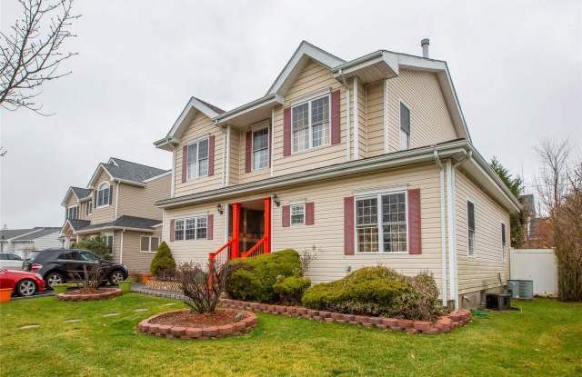 Photo of 24 Lillian Lane