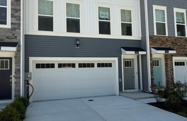 Stylish Townhome Overlooking River Marsh Golf Course- Cambridge, MD