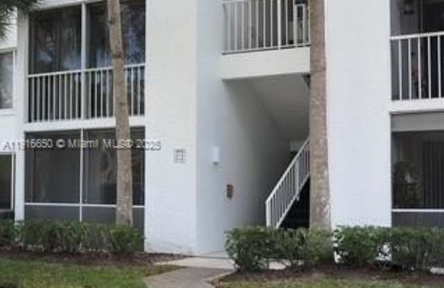 2508 SE Anchorage Cv