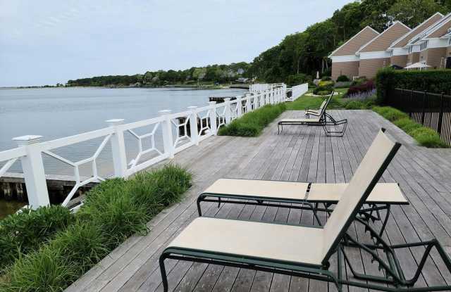 62 Canoe Place Road unit: 627