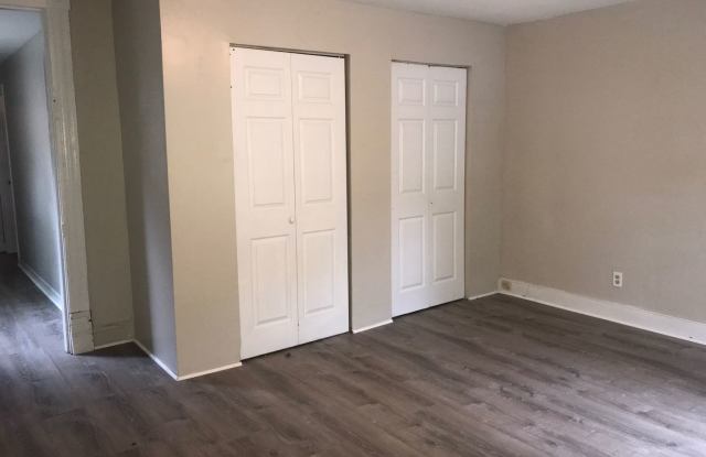 Spacious 2-3 bedroom home in Park Hill- Section 8 accepted