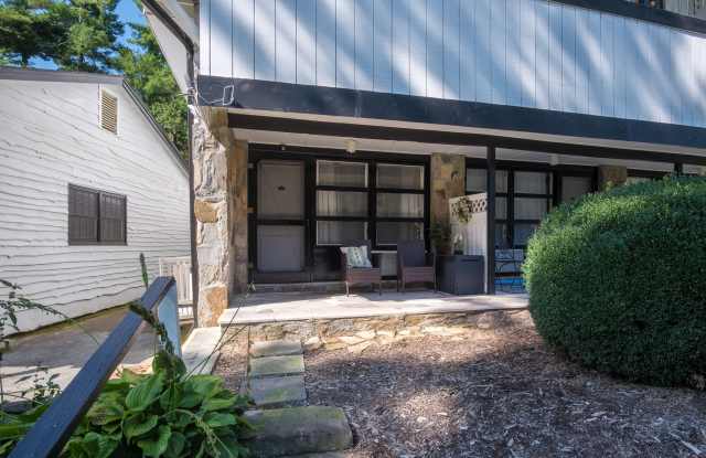 130 Old Mill Road - 201