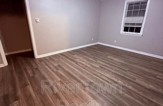 504 Philwood Cv Frnt