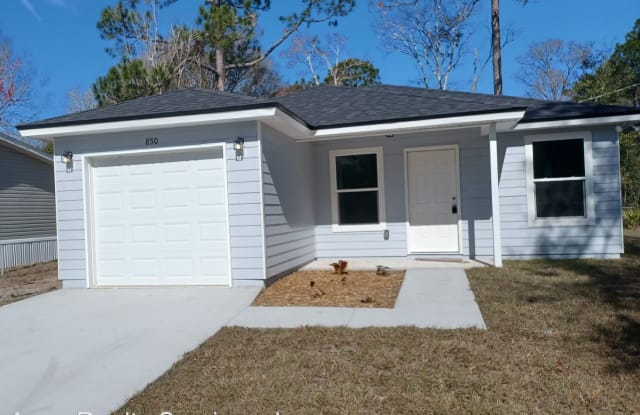 850 W 13th St - 850 13th Street, St. Johns County, FL 32084