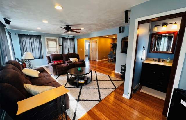 710 CALIFORNIA Drive