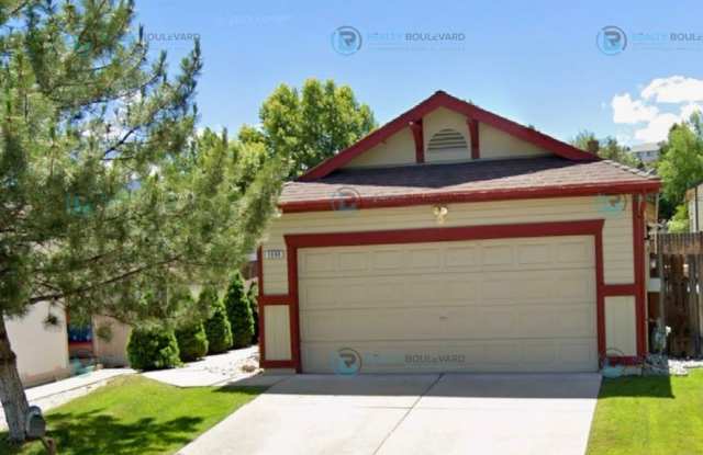 Move-in Special: 1/2 month free!!! Come see this beautiful home with inviting floor plan!!!!