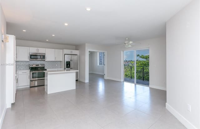 555 E Dania Beach Blvd