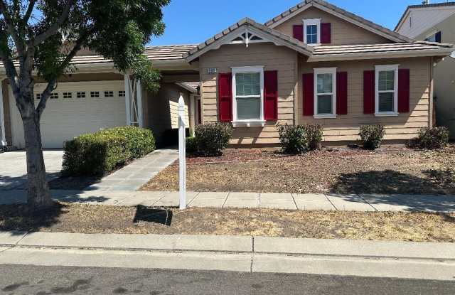565 W Corazon WAY