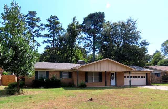 Updated 3 Bedroom, 2 Bath Home Near UT Tyler