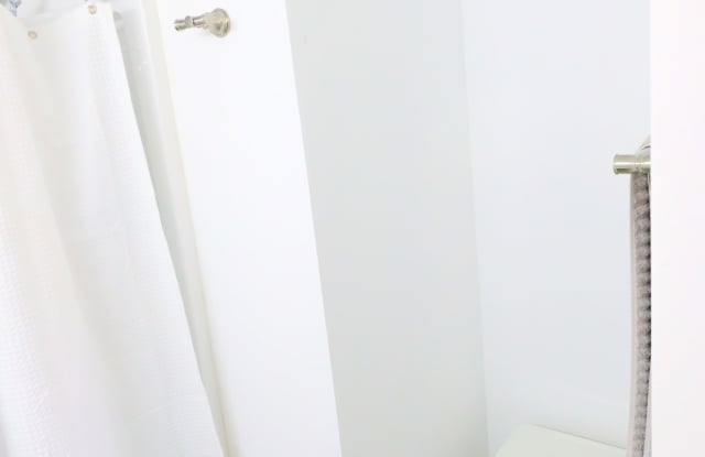 219 Girard Boulevard Southeast