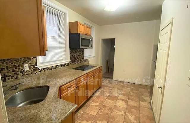 3742 N Carlisle St.