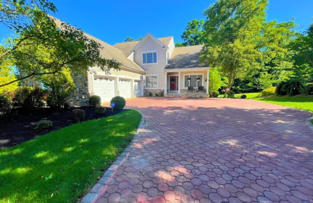 4 SOUTHERN HILLS DRIVE - 4 Southern Hills Drive, Somerset County, NJ 08558