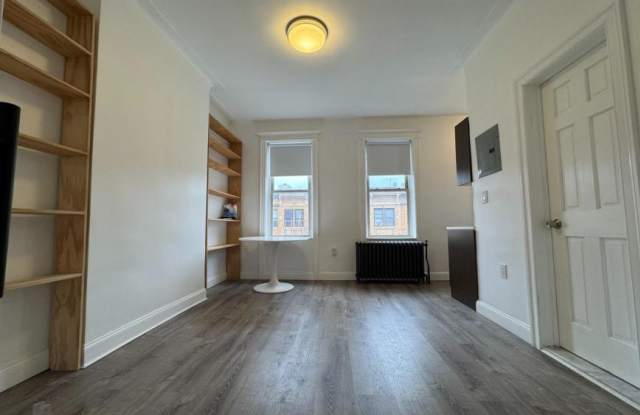 56-56 Myrtle Avenue