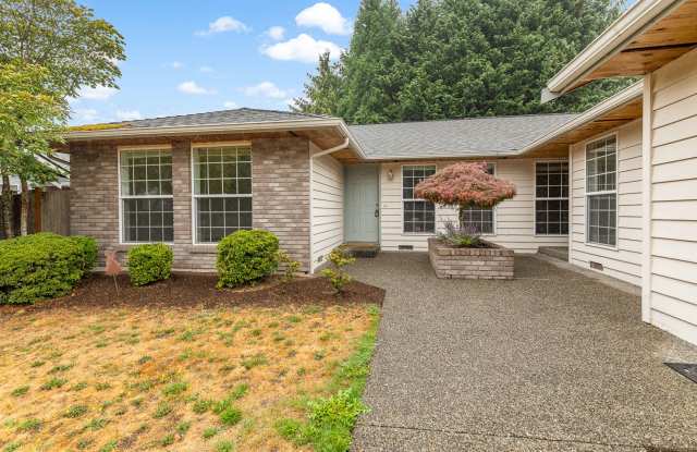 Duplex - 2 bedroom 2 bath