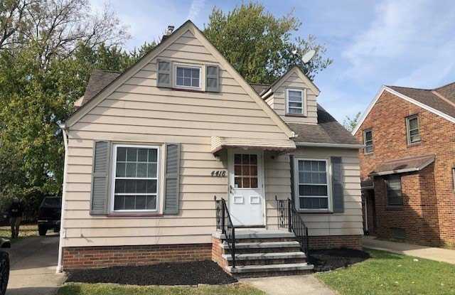 4418 W 176th Street