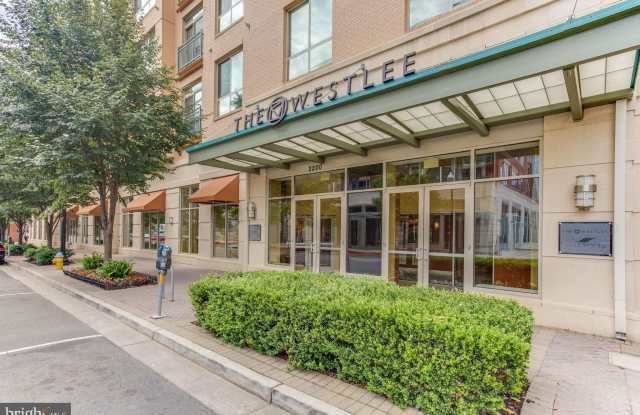 2200 N WESTMORELAND Street N unit: 506