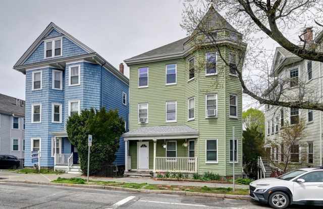 769 Boylston St