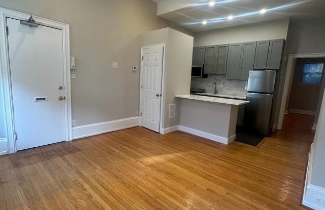 Photo of 309 S 12TH Street unit: 101