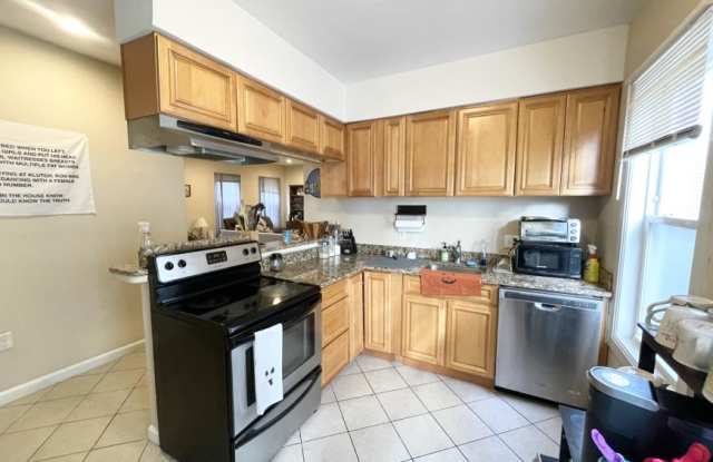 Photo of 25 Sudan St.