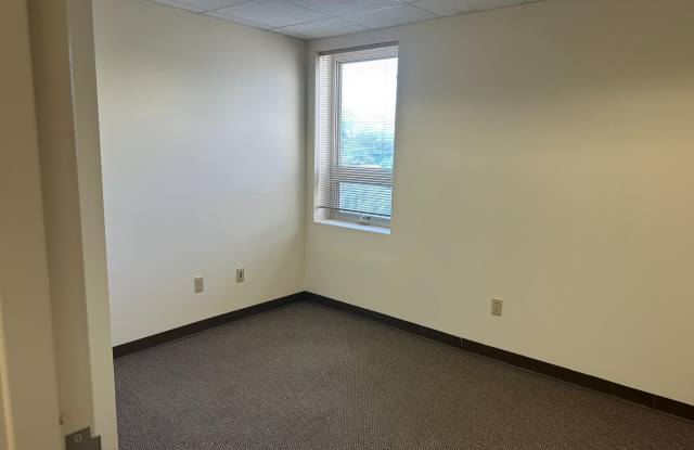 16 N FRANKLIN Street unit: 105