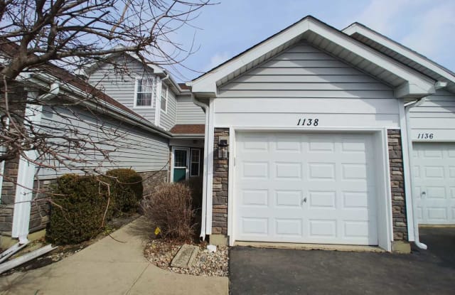 1138 Regency Drive - 1138 Regency Drive, Schaumburg, IL 60193